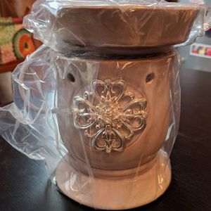 Retired Mother's Day Warmee